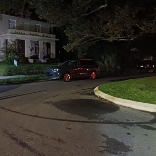 Mobile, AL - city work - emergency job - live oak split from bark inclusion