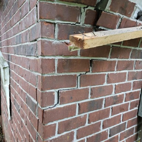 Daphne, AL, USA - emergency job - Daphne, AL (Lake Forest Subdivision) - tree failed due to high winds, internal decay, and bark inclusion